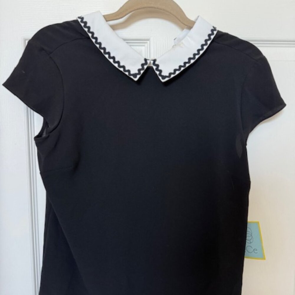 Cece Black Top with White Collar